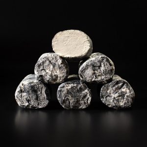 Formatge de Cabra Rull Cendrat de Cuirols