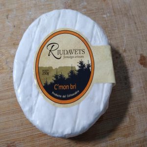 Formatge de vaca C'Mon Bri Riudavets